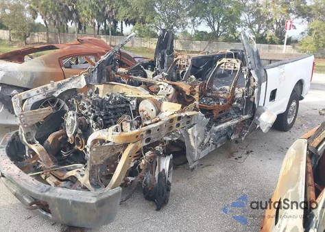 2017 Ford F-250 Xl z USA, uszkodzony, nr VIN 1FTBF2A69HEB67798